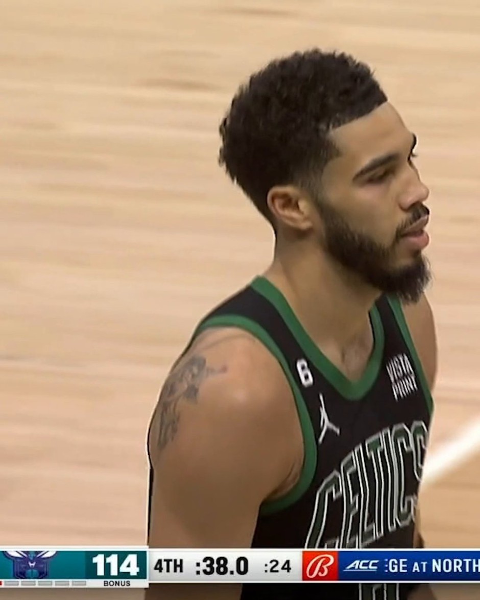 塔图姆凭借 塔图姆凭借